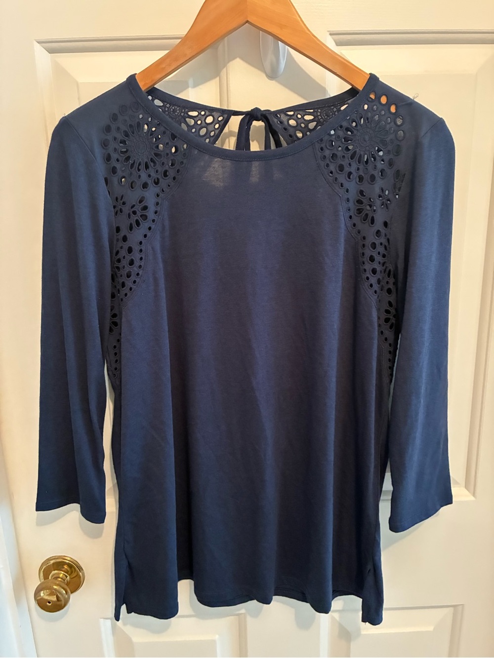 NWT J. Jill  Blue 3/4 Sleeve Top, Eyelet Detailing at Shoulder, XS
